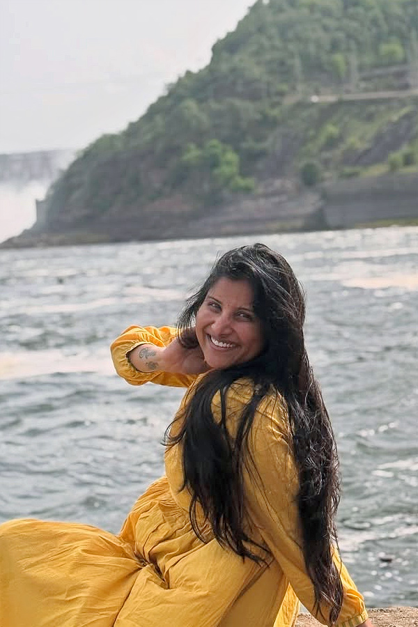 Singer Mangli Visited srisailam temple With Family Photos5