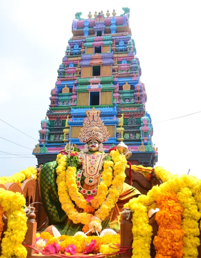 Sri Edupayala Vana Durga Bhavani Devalayam Photos13