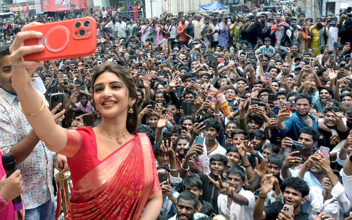 Heroine Sreeleela at Visakhapatnam2