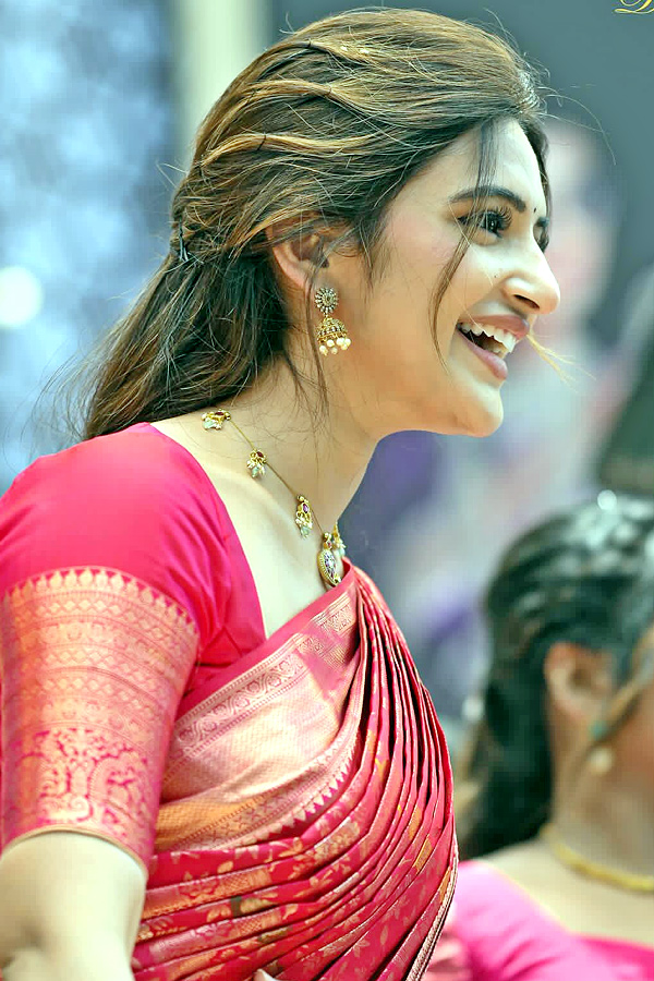 Heroine Sreeleela at Visakhapatnam12