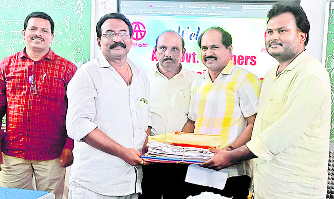 పులిచింతలకు 20,077 క్యూసెక్కులు విడుదల 
1