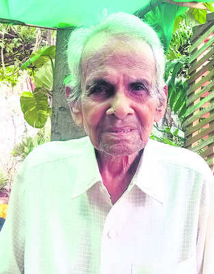 మొక్క‘రక్షణ’ మరువని లక్ష్మీనారాయణ2