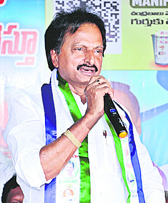 అన్నివర్గాలను మోసం చేసిన బాబు6