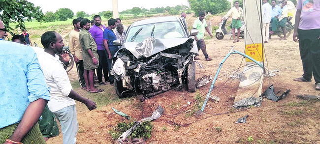 కుక్క, కోతి దాడిలో నలుగురికి గాయాలు
1