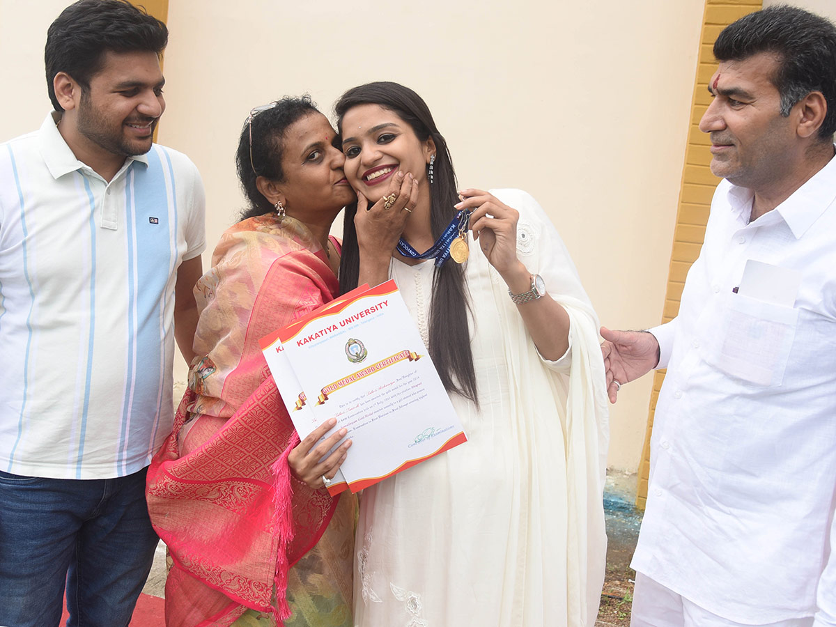 Best Photos of The Week in AP and Telangana Photo Gallery24