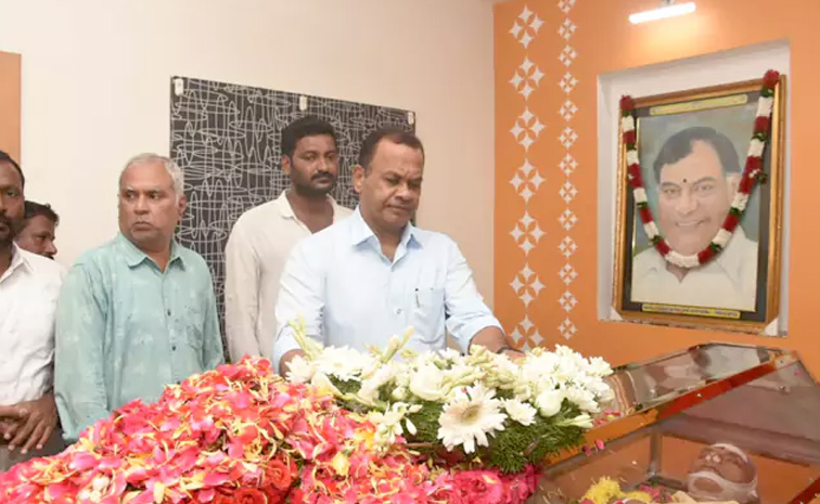 Tollywood Celebrities And Officials Tribute To Kota Srinivasa Rao Photos7