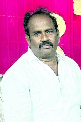 జెడ్పీ చైర్‌పర్సన్‌ కారుపై దాడి అమానుషం1