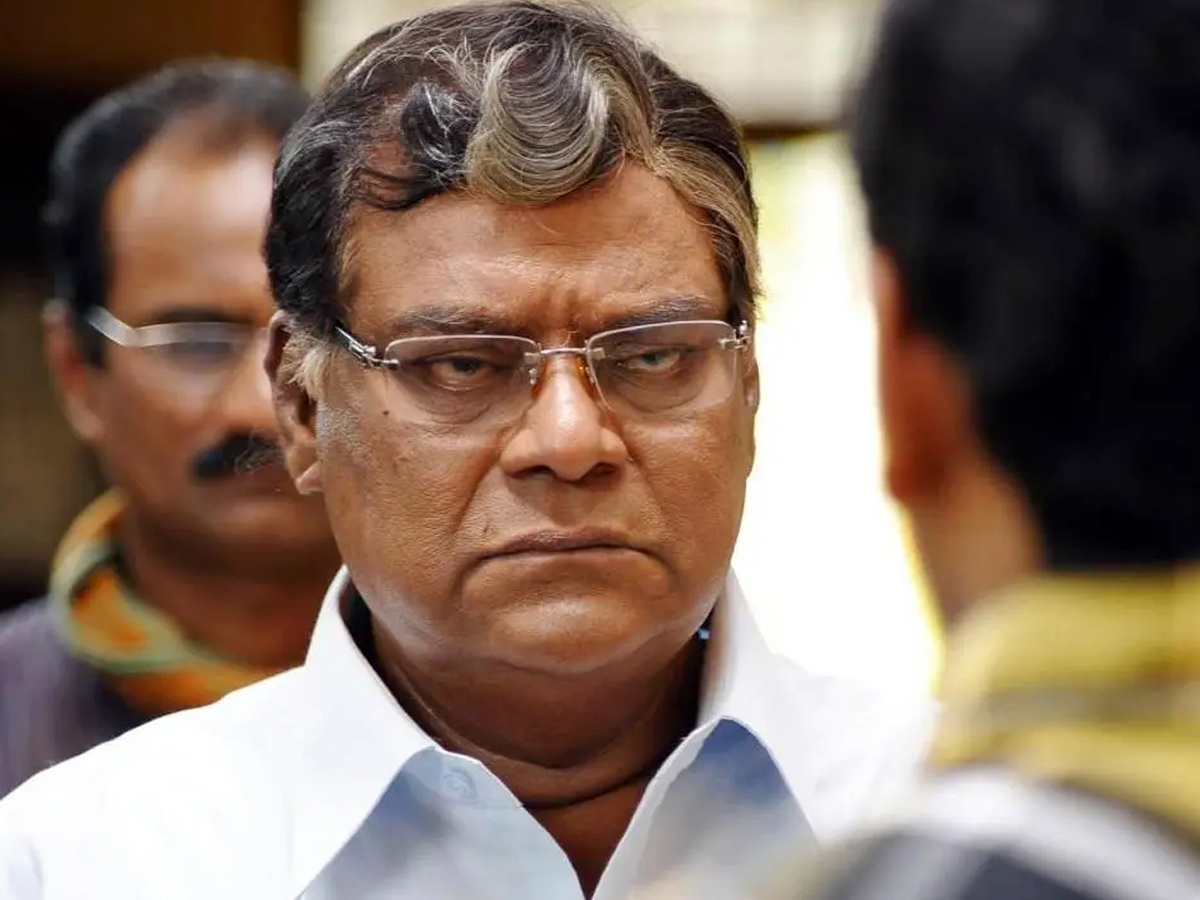 tollywood Veteran actor Kota Srinivasa Rao passed away 16