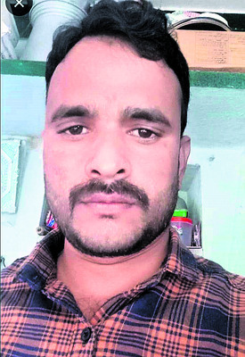 ఆరోగ్యమిత్రల మెడపై కత్తి2