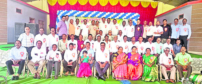 అపూర్వ కలయిక!1