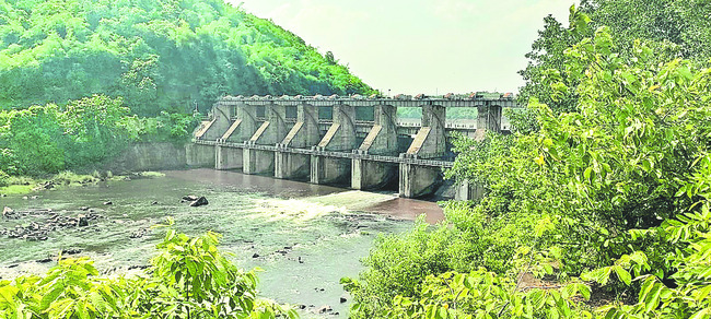 ఉపాధ్యాయులకు పెండింగ్‌ బకాయిలు విడుదల చేయాలి 1