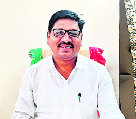 గత ఏడాది డిసెంబరు 24వ తేదీన స్పీకర్ చింతకాయల అయ్యన్నపా5