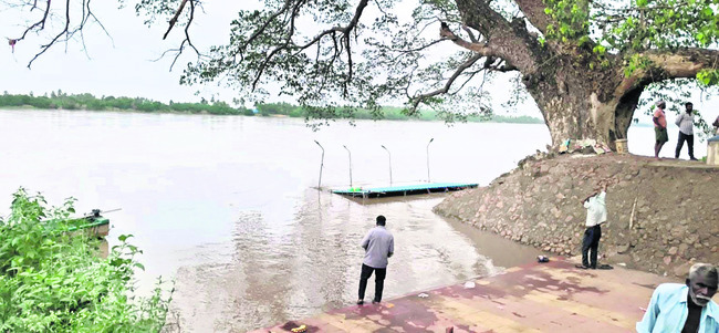ఉధృతంగానే గోదావరి3