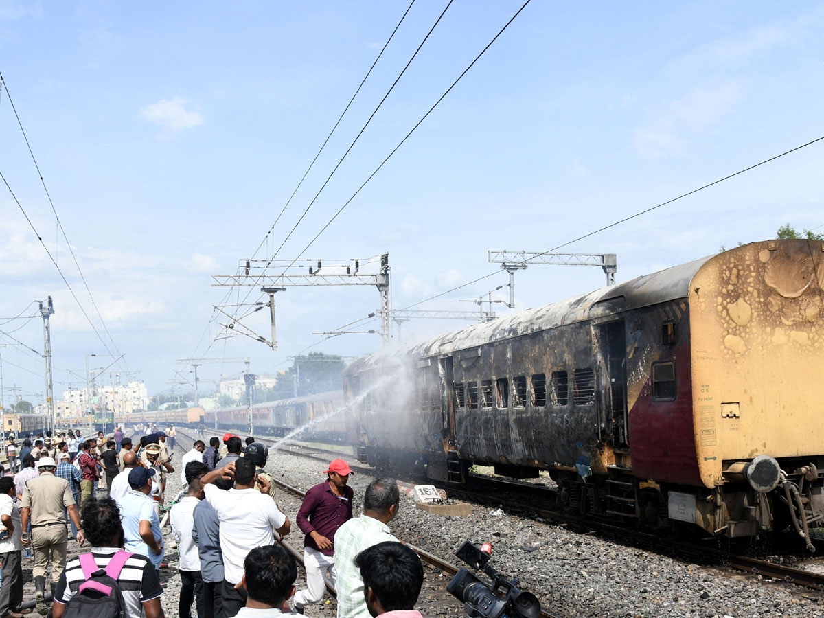 Fire breaks out in coaches of express Trains Near Tirupati Photos18