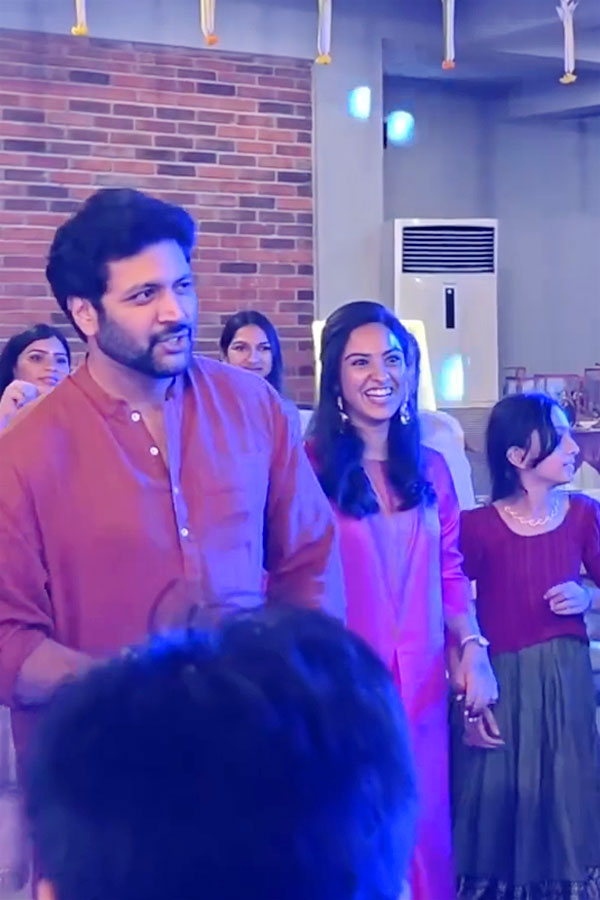 Hero Jayam Ravi Dances At Actor Arjuns wedding Photos9