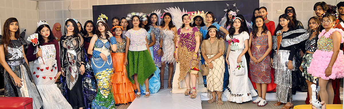 Lakhotia Hosts Fashion Show Trashique The Best Out of Waste2
