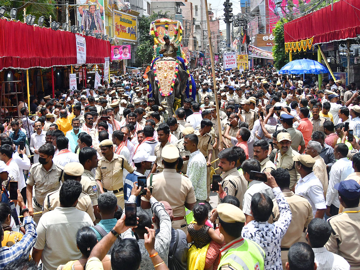 Rangam Ritual At Ujjaini Mahankali At Secunderabad Photos15