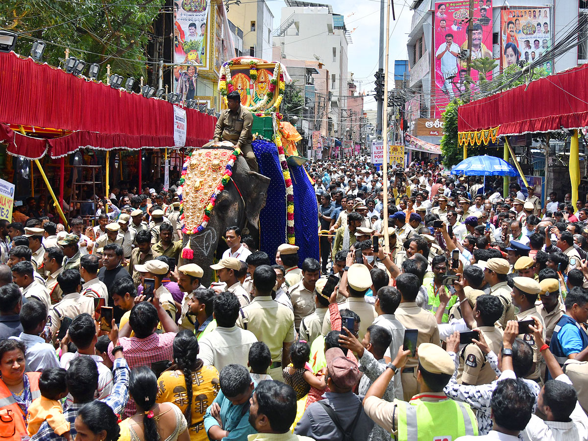 Rangam Ritual At Ujjaini Mahankali At Secunderabad Photos16