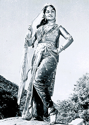 దివికేగిన ధృవతార 2