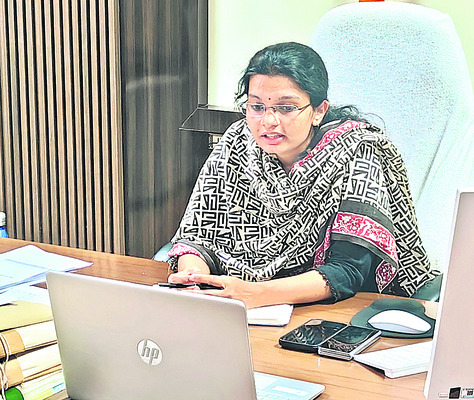 ఎరువుల దుకాణాలపై దాడులు 
1