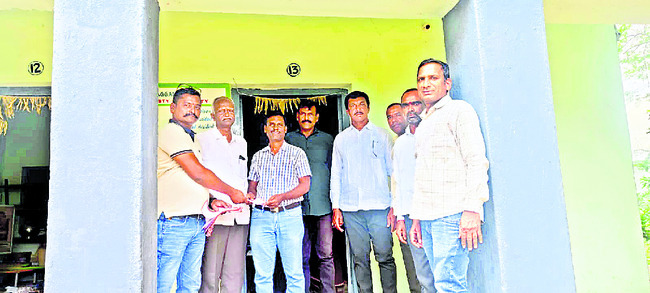 పాఠశాలల బలోపేతానికి కృషి
1