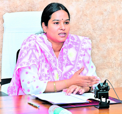 నట్టేట ముంచారు
1