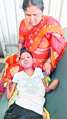 వినతులిచ్చి.. స్పందించాలని కోరి..3