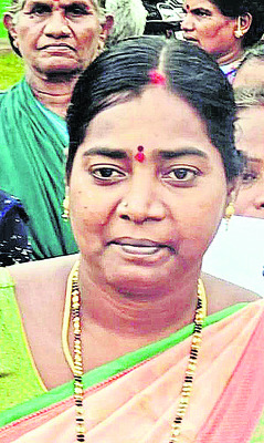 కూటమి పాలనలో మహిళలకు రక్షణ లేదు 2