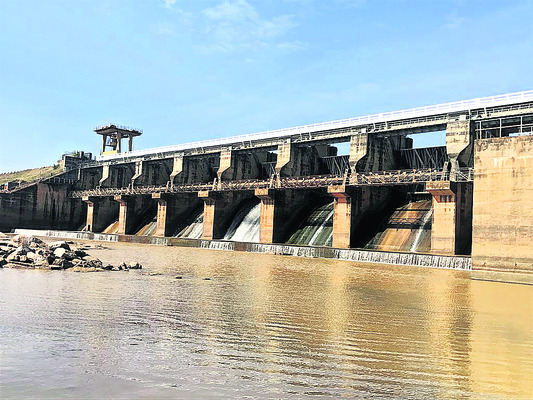 తోటపల్లి పాత ఆయకుట్టుకు నీరు విడుదల రేపు1