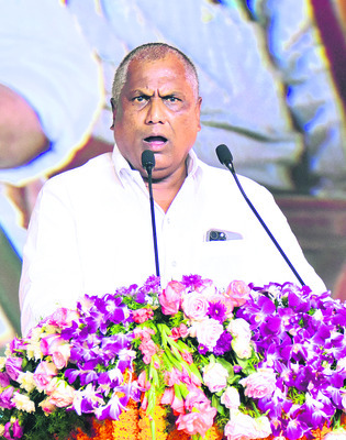 పోరుగడ్డకు అండగా ఉంటాం..6