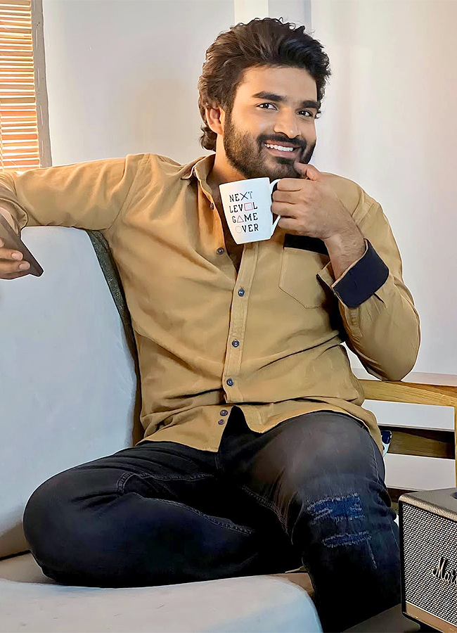Tollywood Actor Kiran Abbavaram Birthday Special Photos22