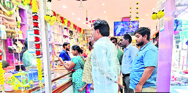 బడిబాట పట్టించేలా..1