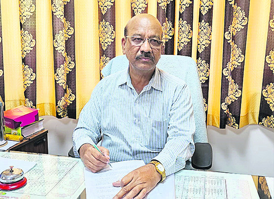 ఇలా వచ్చారు.. అలా వెళ్లారు!1