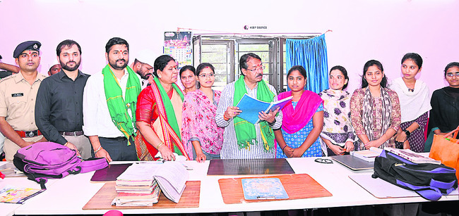 కేంద్ర పథకాలు పకడ్బందీగా అమలు చేయాలి1