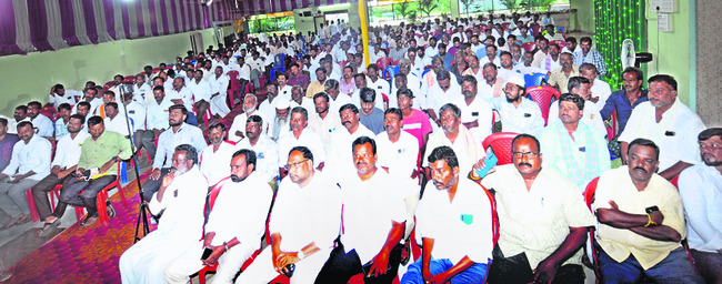 కూటమి ప్రభుత్వ మెడలు వంచుదాం 1