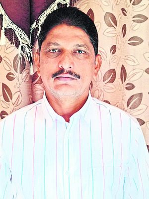 గురువుల మెడపై బోధనేతర కత్తి 3