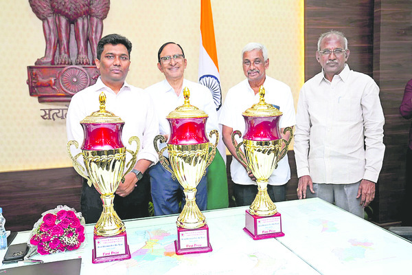 రాజోలు వైఎస్సార్‌ సీపీ పరిశీలకుడిగా నాగేంద్ర 1