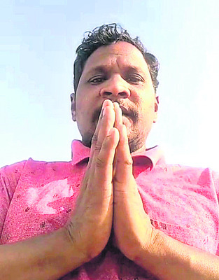 పస్తులుంటున్నా పట్టించుకుంటలేరు..1