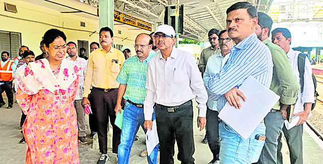 556.60 అడుగులకు చేరిన సాగర్‌ నీటిమట్టం 3