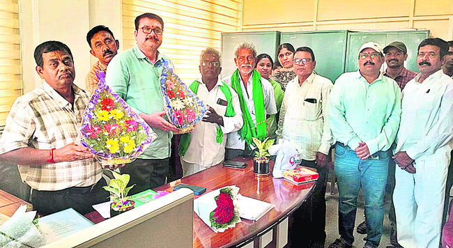 డీఏవోగా శ్రీనివాస్‌ 1
