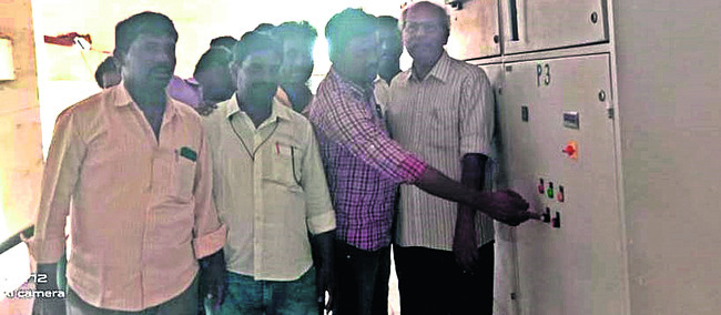 విధుల్లోకి శ్రీరామరెడ్డి  తాగునీటి పథకం కార్మికులు 1