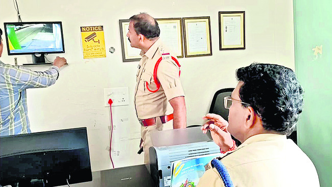 పోలీసు కమిషనరేట్‌ పరిధిలో వరుస చోరీలు1