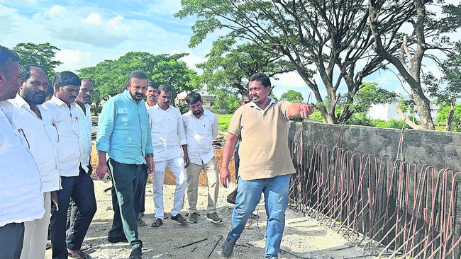 బ్రిడ్జి నిర్మాణ పనులను వేగవంతం చేయండి1