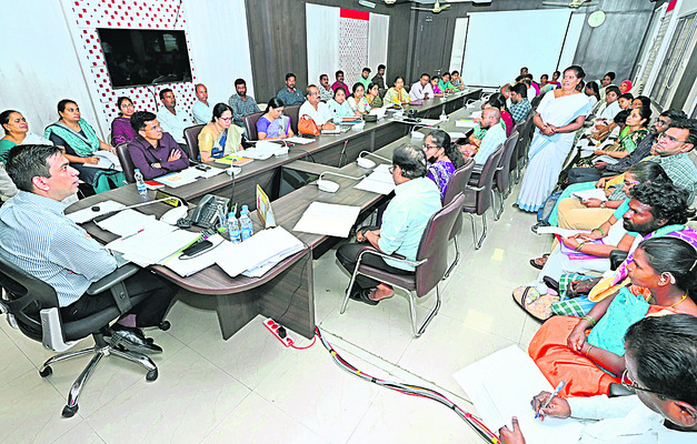 మాతా శిశుసంరక్షణకు ప్రాధాన్యం 2