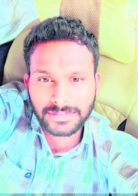 ఆగిఉన్న లారీని ఢీకొన్న కంటైనర్
1