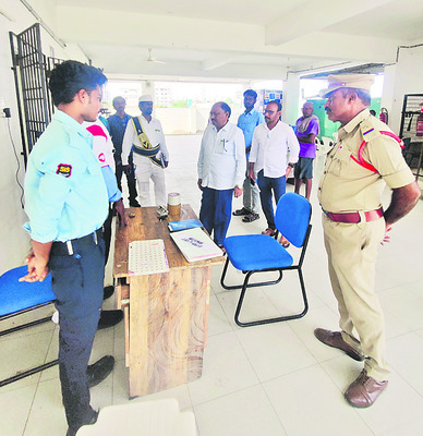 చెల్లని చెక్కు కేసులో జైలు 1