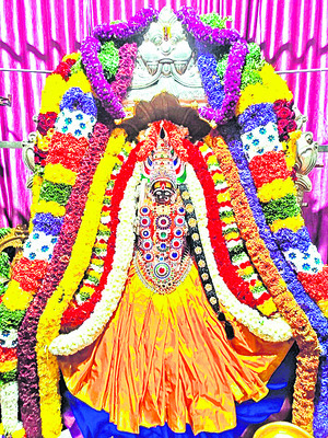 బోయకొండ కిటకిట 1