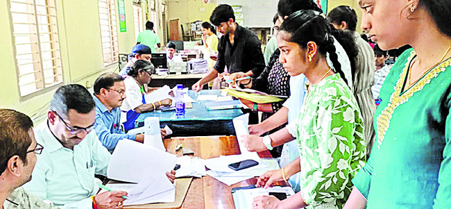ముగిసిన స్పెషల్ ‘కేటగిరీ’ సర్టిఫికెట్ల పరిశీలన
1
