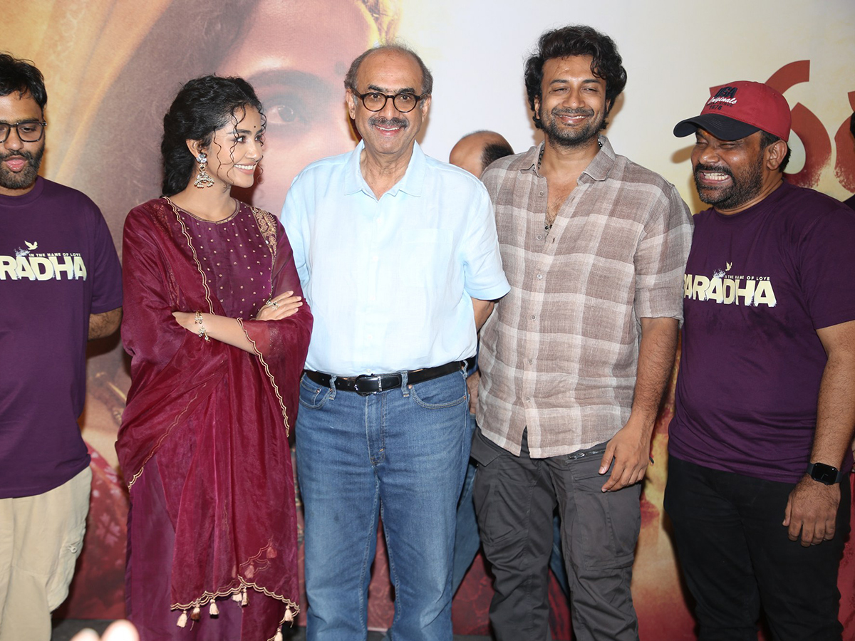 Anupama Parameswaran Paradha Movie Teaser Launch Event 11