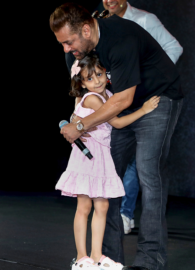 Salman Khan Launch Supercross Racing League Season 2 Trophy10